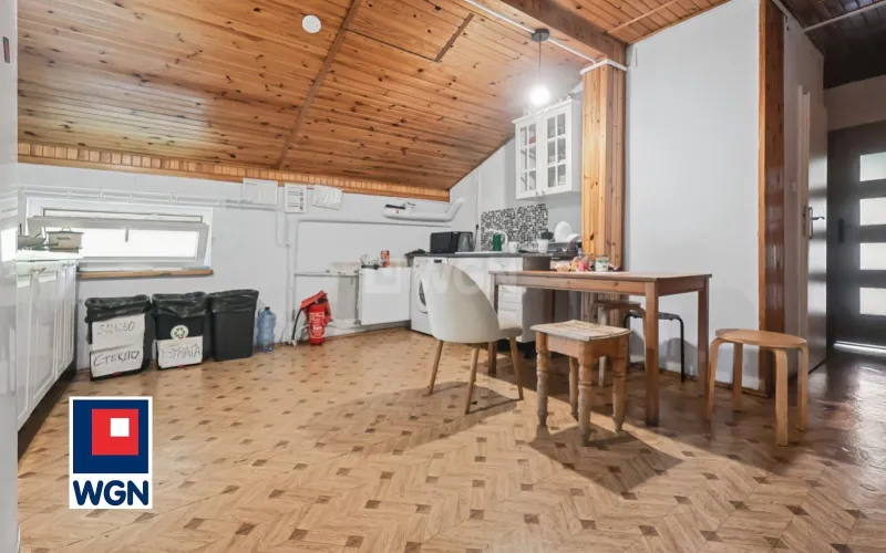 Dom na  sprzedaż Jabłonna - Na sprzedaż hostel - Jabłonna